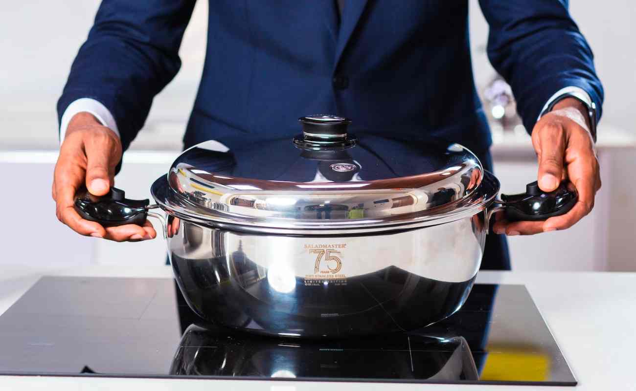 Astanada ayollar uchun jinsiy massaj Eng seksual ayol mushuk